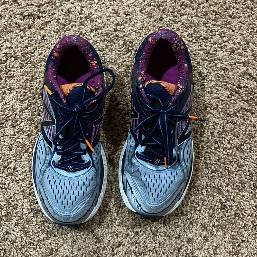 New Balance running shoes size 7.